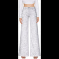 Avis mid-low stretch jeans for women with white and gray leopard print and wide leg design